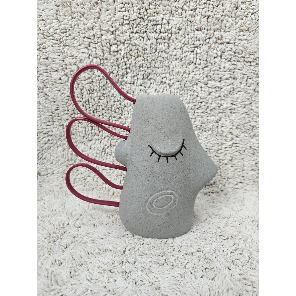 Top Fin Futurology Aquatic Aquarium Decor Ceramic Face with Rubber Hair Pink